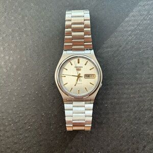 Vintage Seiko 5 Automatic Day-Date Men’s Watch